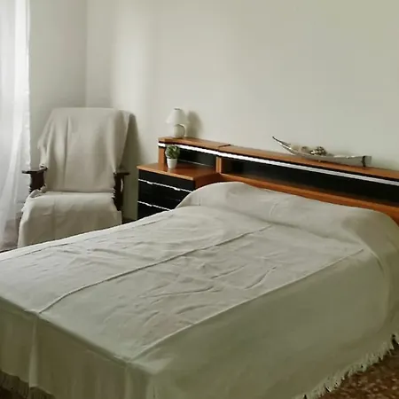 Apartment Sunny, 3-bedroom In With A Terrace And Sea Views - 10m F... Santa Pola